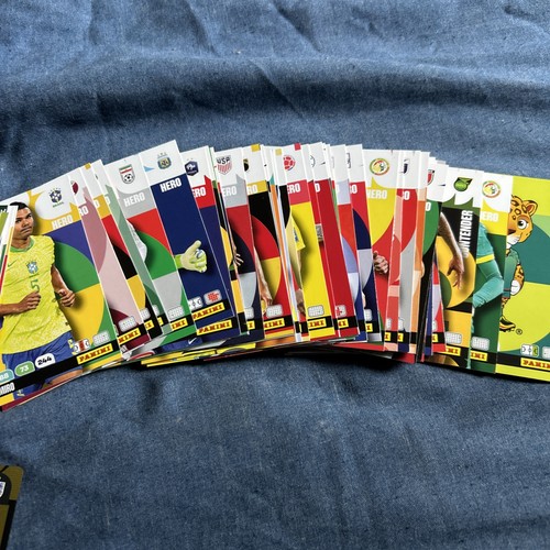 100 figurine base casuali - 100,